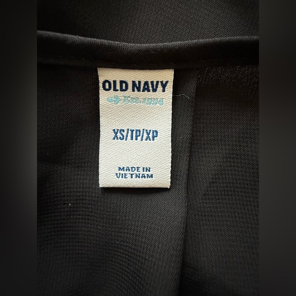 Old Navy Black Sheer Button-Front Blouse | XS - Picture 5 of 5